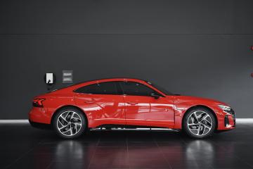 Audi e-tron GT quattro (động cơ điện)